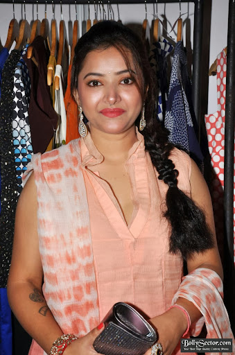 Shweta Basu Prasad Photos