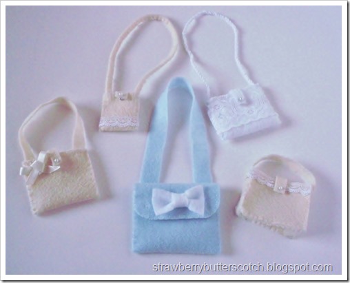 5 a Week: Cute Felt Bags for Dolls with a Tutorial