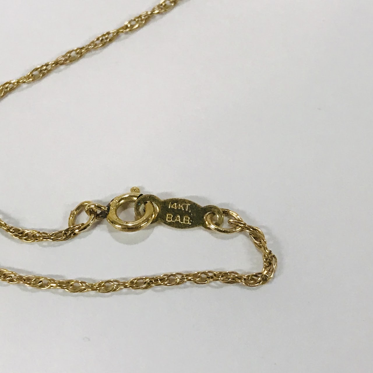 14K Gold Floral Pendant Necklace