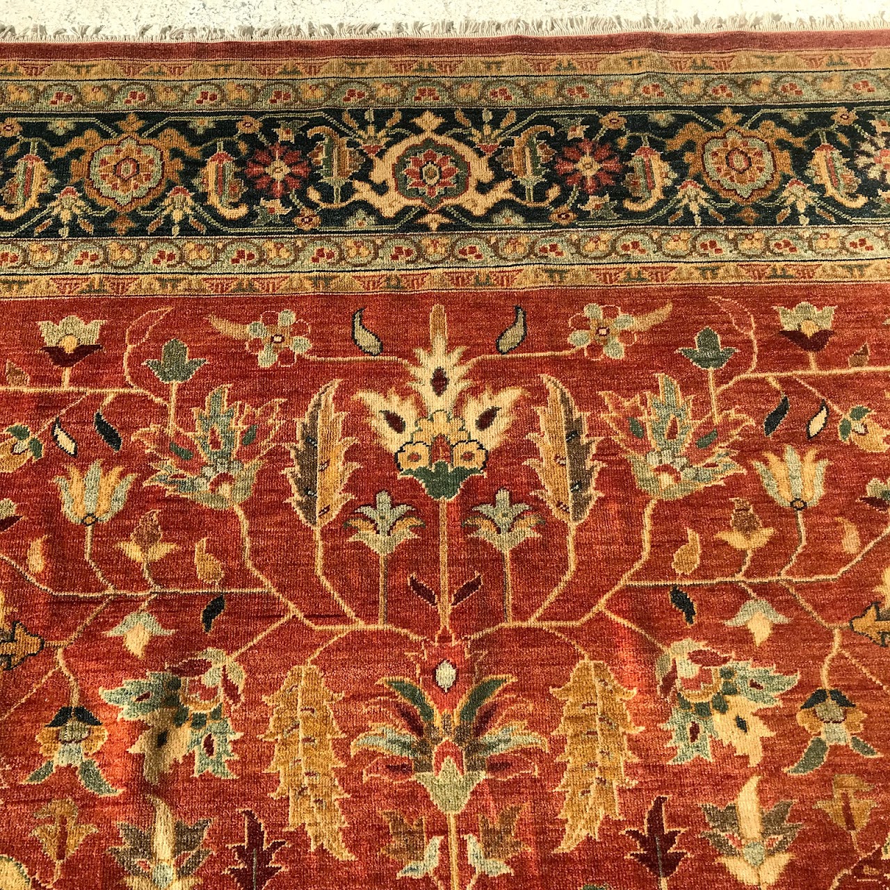 Safavieh Handmade Wool Carpet