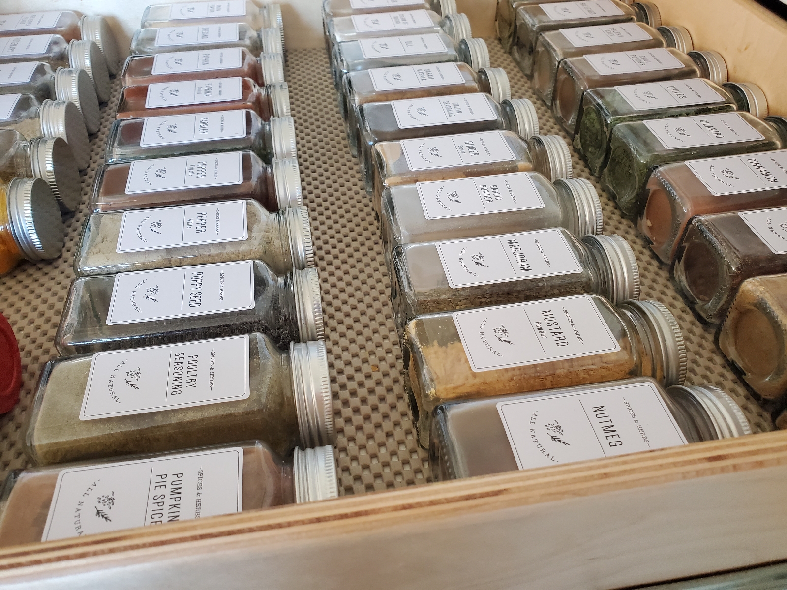 Spice Drawer Organization & Spice Jar Labels