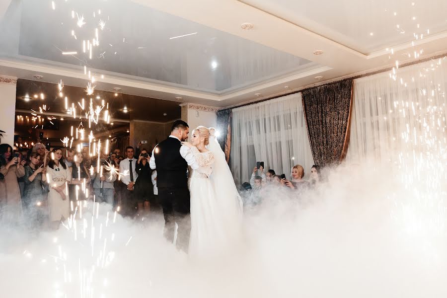婚礼摄影师Andrii Tsynhariuk（tsynhariuk）。2021 12月16日的照片