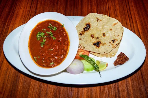 Rajma Masala With 3 Butter Roti