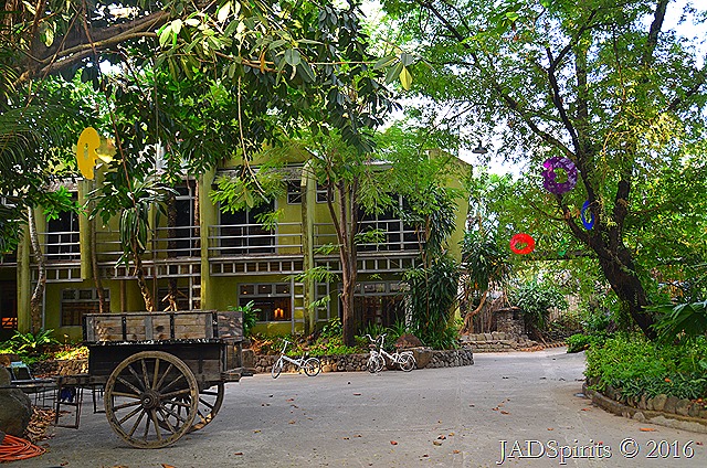 Kera-Kera building is the place to rest and lie down at Prado Farms