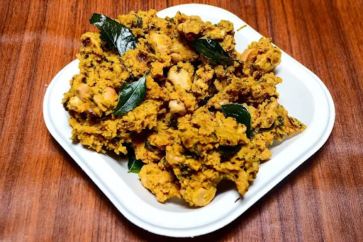 Kaju Pakoda