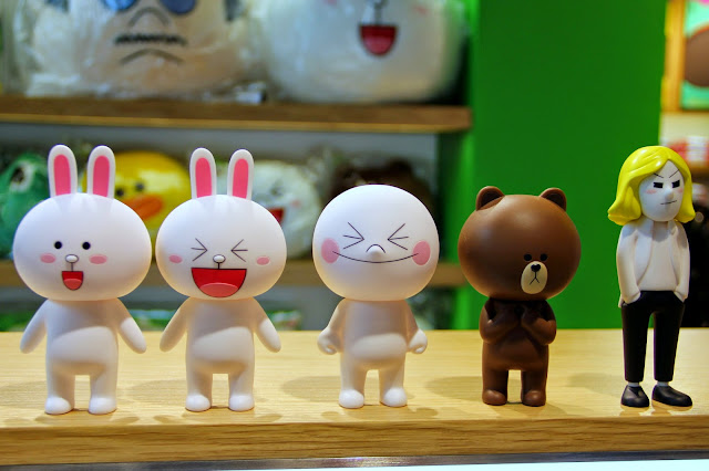 台北 LINE FRIENDS STORE 微風松高店