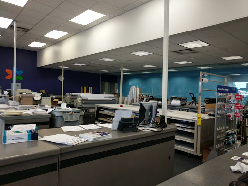 Print Shop «FedEx Office Print & Ship Center», reviews and photos, 32150 John R Rd, Madison Heights, MI 48071, USA