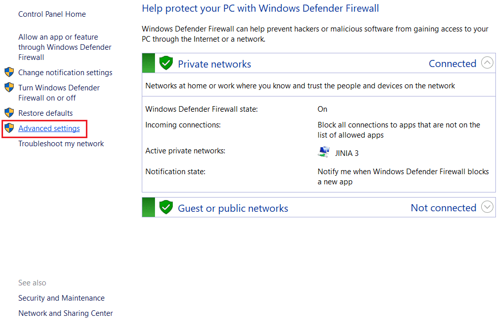 klikněte na pokročilá nastavení v bráně Windows Defender Firewall