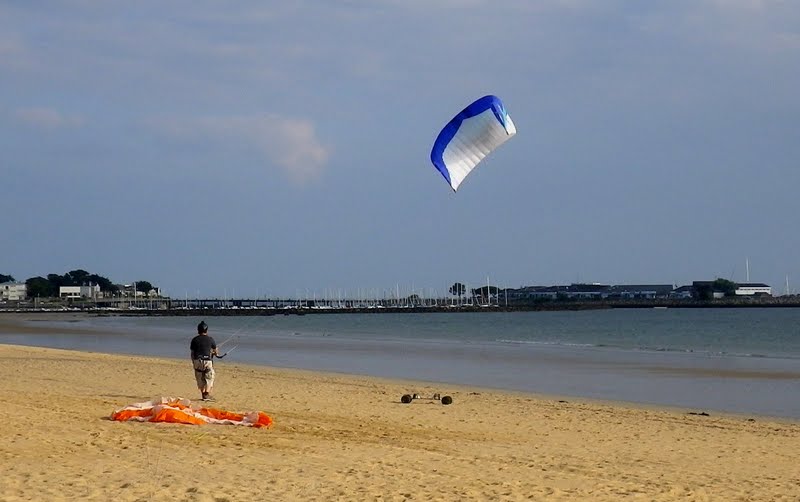 Vers l'estuaire de la Loire (Pornichet/LaBaule, St Brévin...) au fil du temps... - Page 12 Vent_offshore_0005w