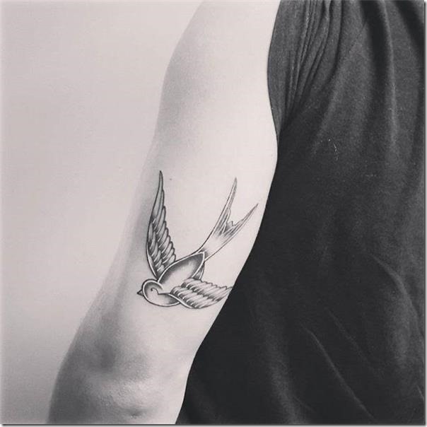 tatuaje-de-golondrina-en-el-brazo