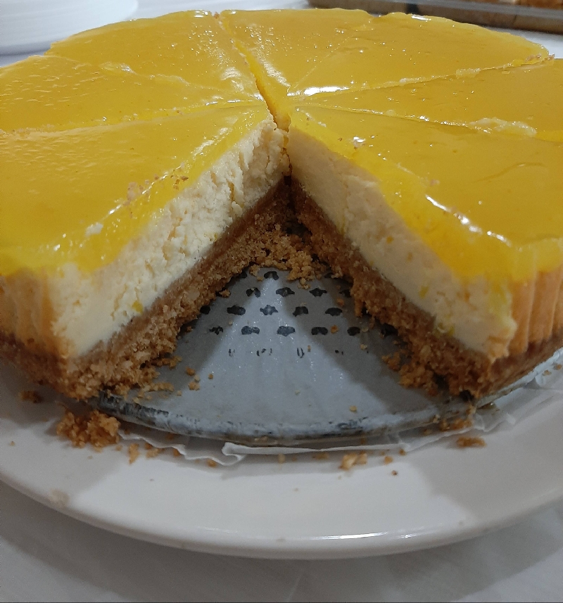 Limon soslu cheesecake