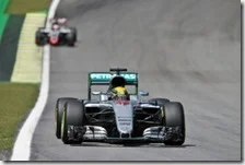 Lewis Hamilton nelle prove libere del gran premio del Brasile 2016