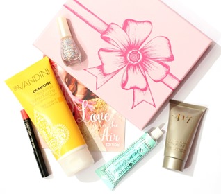 GlossyboxLoveIsTheAir5