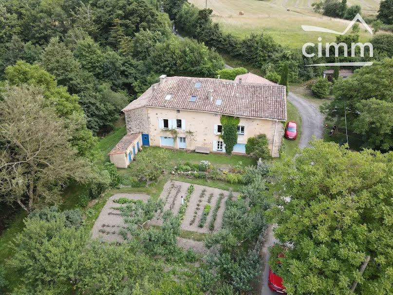 Vente ferme 8 pièces 314 m² à Quillan (11500), 399 500 €