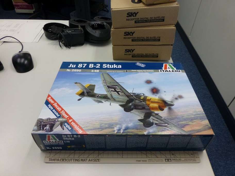  Junkers Ju 87 B-2 Stuka - Italeri - 1:48  P1050041