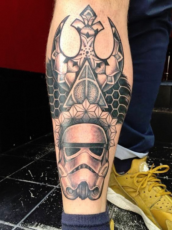 stormtrooper_atende_a_aliança_rebelde_rene_desenhos_geomtricos stormtrooper_atende_a_aliança_rebelde_rene_desenhos_geomtricos