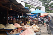 Pemkab Labuhanbatu Akan Tertibkan Pedagang di Atas Trotoar dan Pedagang Memakai Badan Jalan.