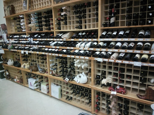 Liquor Store «Burlington Wine and Spirits», reviews and photos, 43 Middlesex Turnpike, Burlington, MA 01803, USA