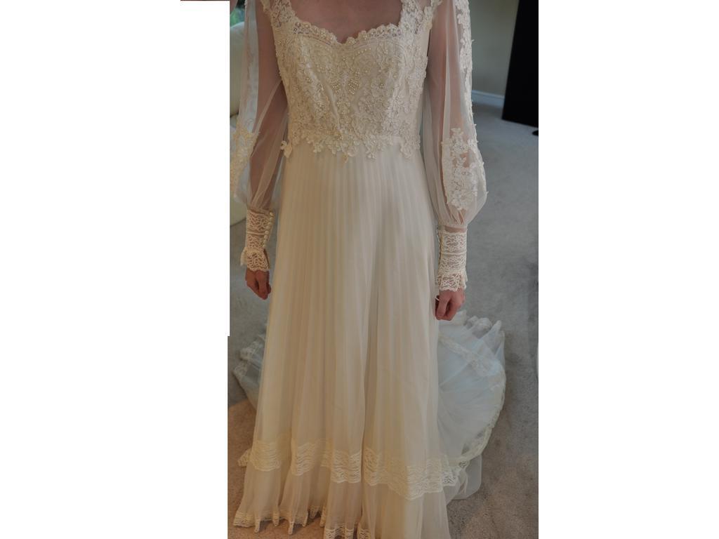 12   Used Wedding Dresses