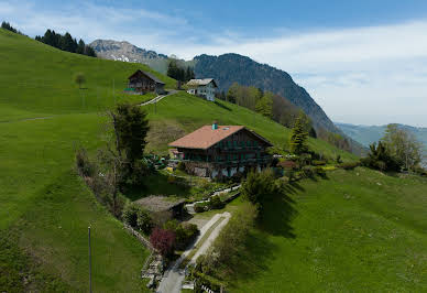 Maison avec jardin et terrasse 4