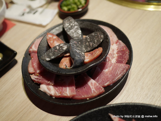 【食記】台中一頭牛日式燒肉.清酒-公益店@南屯捷運MRT溝仔墘 : 麻葉集團新店開張...有點小失望,有牛五花比和牛羽下好吃的八卦嗎? 區域 午餐 南屯區 台中市 和牛 宵夜 居酒屋 捷運美食MRT&BRT 晚餐 燒烤/燒肉 酒類 飲食/食記/吃吃喝喝 