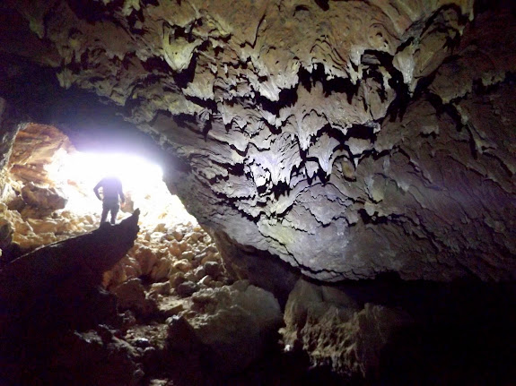 Ceiling texture in lava tube