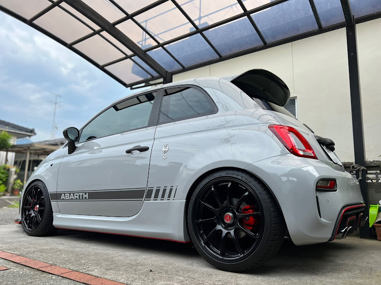 アバルト・595 （ハッチバック）のMYABA・ABARTH595competizione・ABARTH 595・アバルト595コンペティツィオーネ・チルドライブに関するカスタム事例の投稿画像1枚目