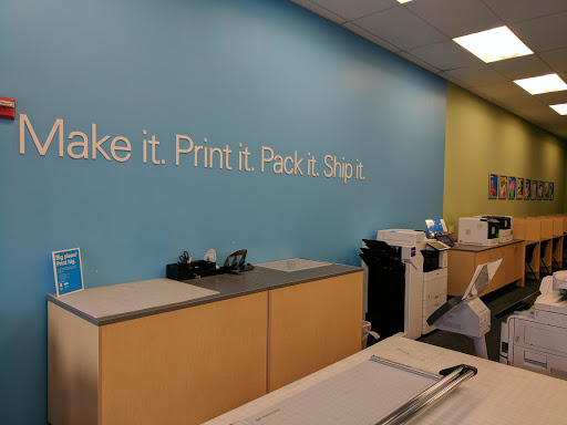 Print Shop «FedEx Office Print & Ship Center», reviews and photos, 606 1st Ave N, Seattle, WA 98109, USA