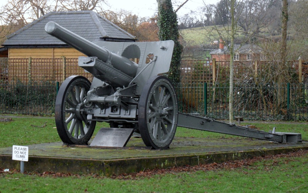 파일:external/upload.wikimedia.org/Field_Gun_in_Romsey_Park.jpg