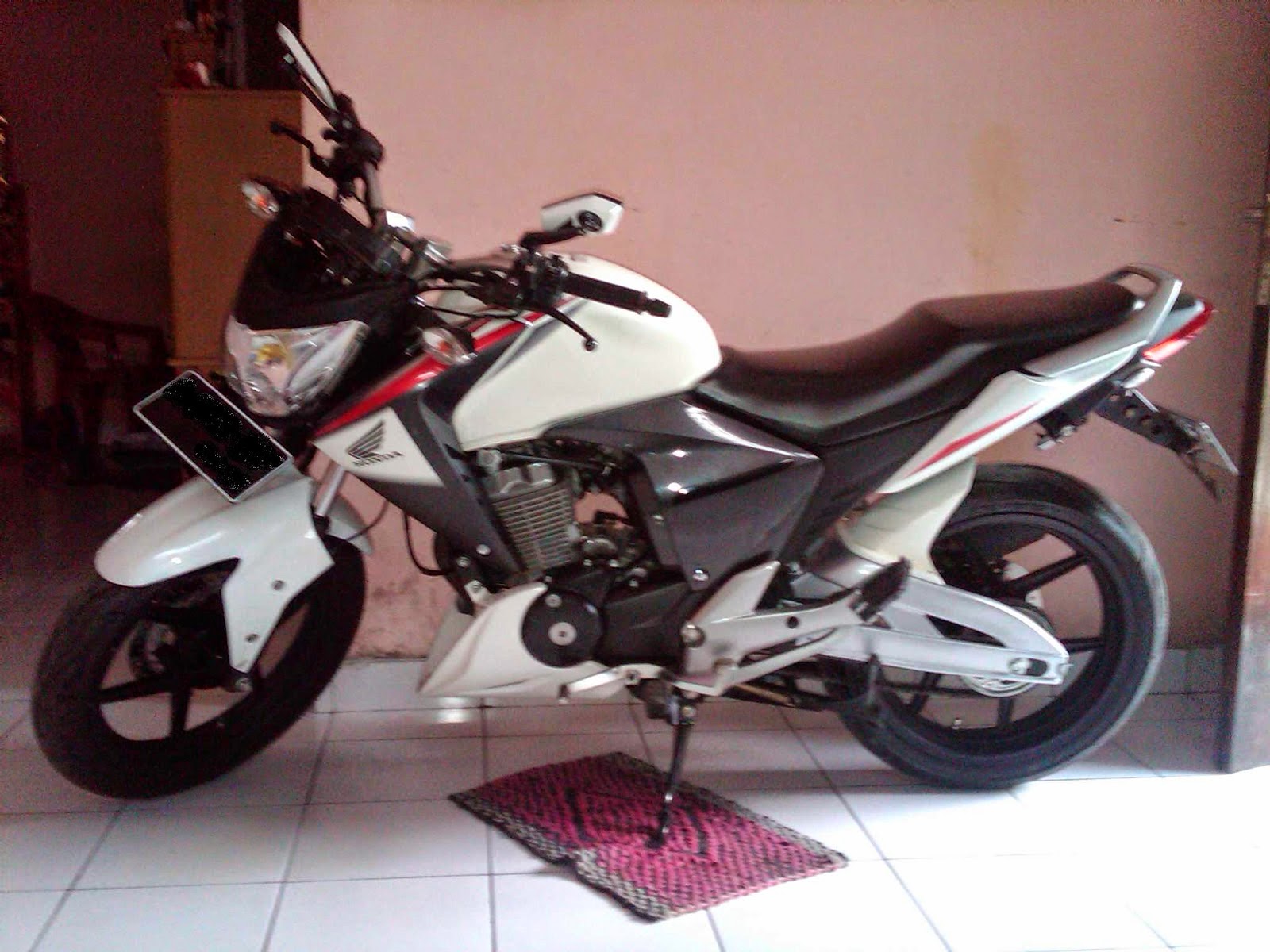 Kumpulan Modifikasi Motor Honda New Megapro 2011 Terbaru 