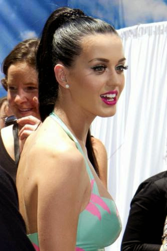 Katy Perrys Boobs Are Proselytizing For The Lord Jesus Christ