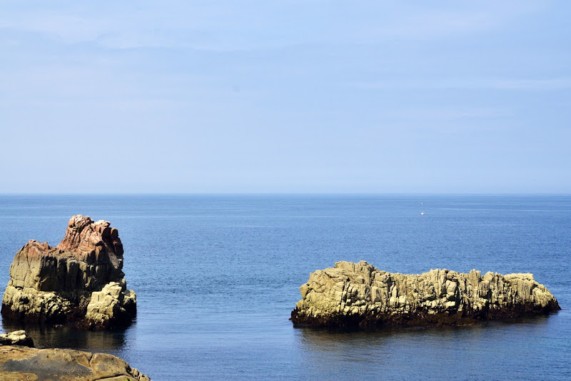 entre roche et horizon... 20110801_078_Brehat_cote_DSC0776