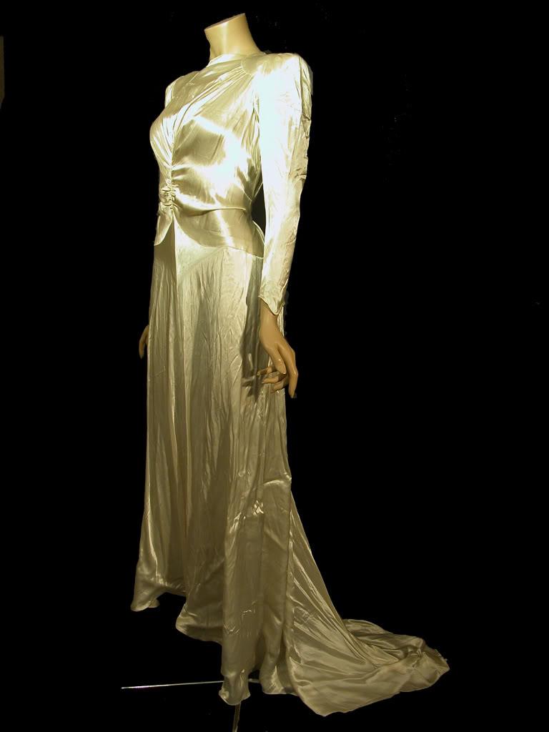 1930s art deco wedding dress