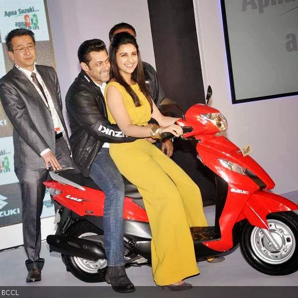 Salman Khan and Parineeti Chopra at the launch of Suzuki's Gixxer and Let's motorcycles, held in Mumbai, on January 27, 2014.  (Pic: Viral Bhayani)