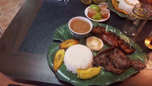 Colombian Restaurant «Rincon Montanero Restaurant & Bakery», reviews and photos, 156 S Semoran Blvd, Azalea Park, FL 32807, USA