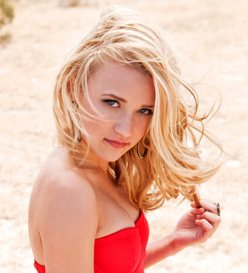 Emily Osment Profile Pics Dp Images