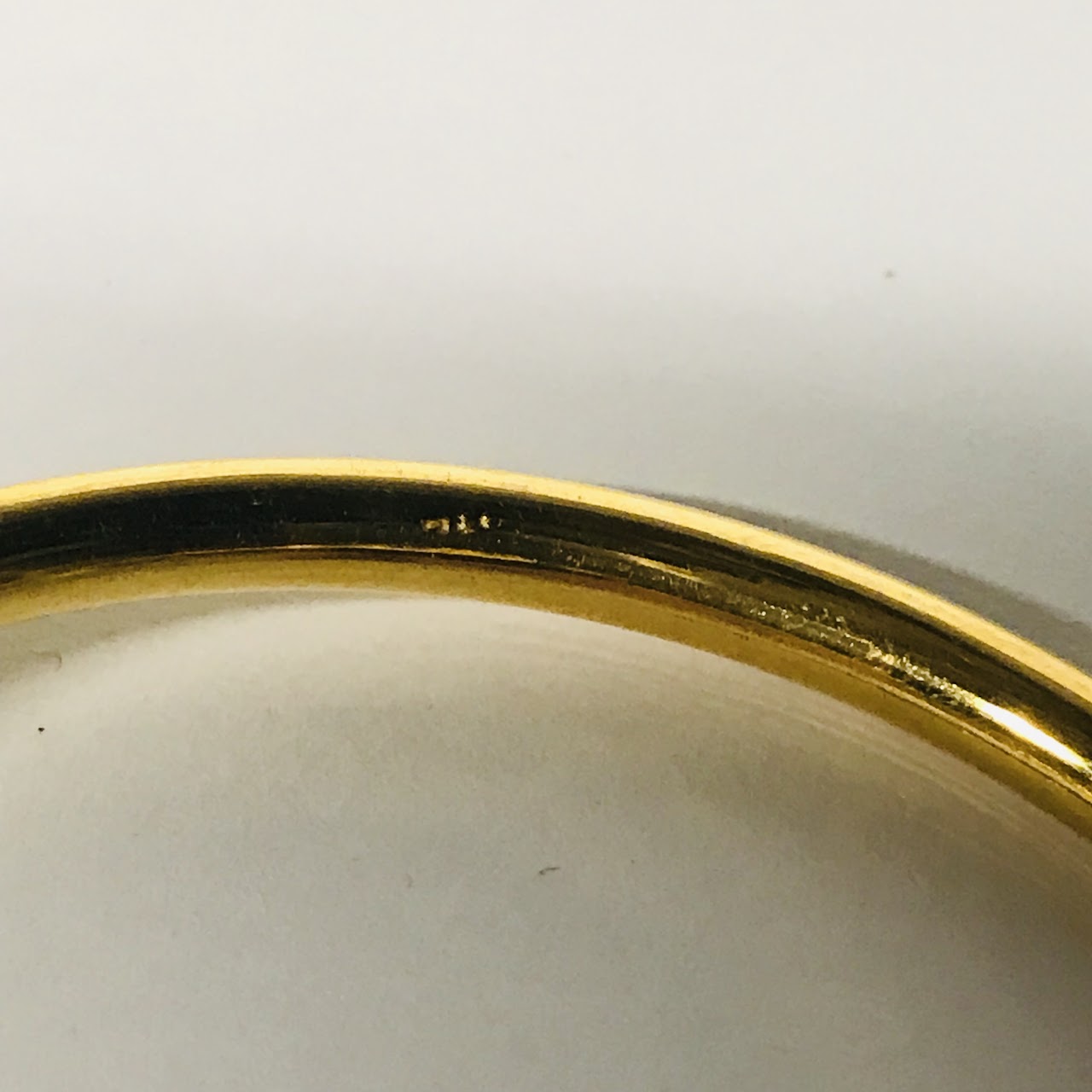 18K Gold Bangle