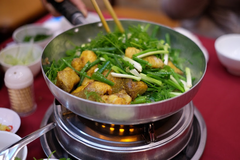 Hanoi Food Guide: Must Eat Food and Cafes in Hanoi