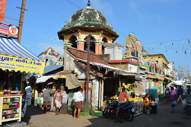 Sur de India en transporte público - Blogs de India - En bus de Kumbakonam a Trichy con parada en Tanjore (4)