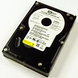  300GB SATA II/300 Western Digita 7200RPM 8MB Buffe 3.5in 8.9ms Seek Caviar Series SE WD3000JS - HOT ITEM THIS MONTH!!!