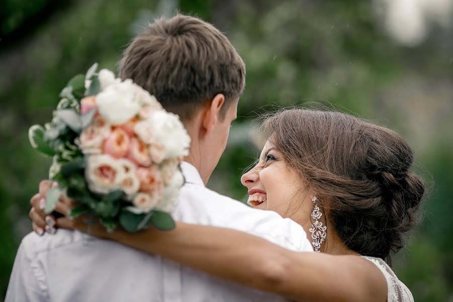 Fotógrafo de bodas Olga Bogatyreva (olyoli). Foto del 5 de septiembre 2017