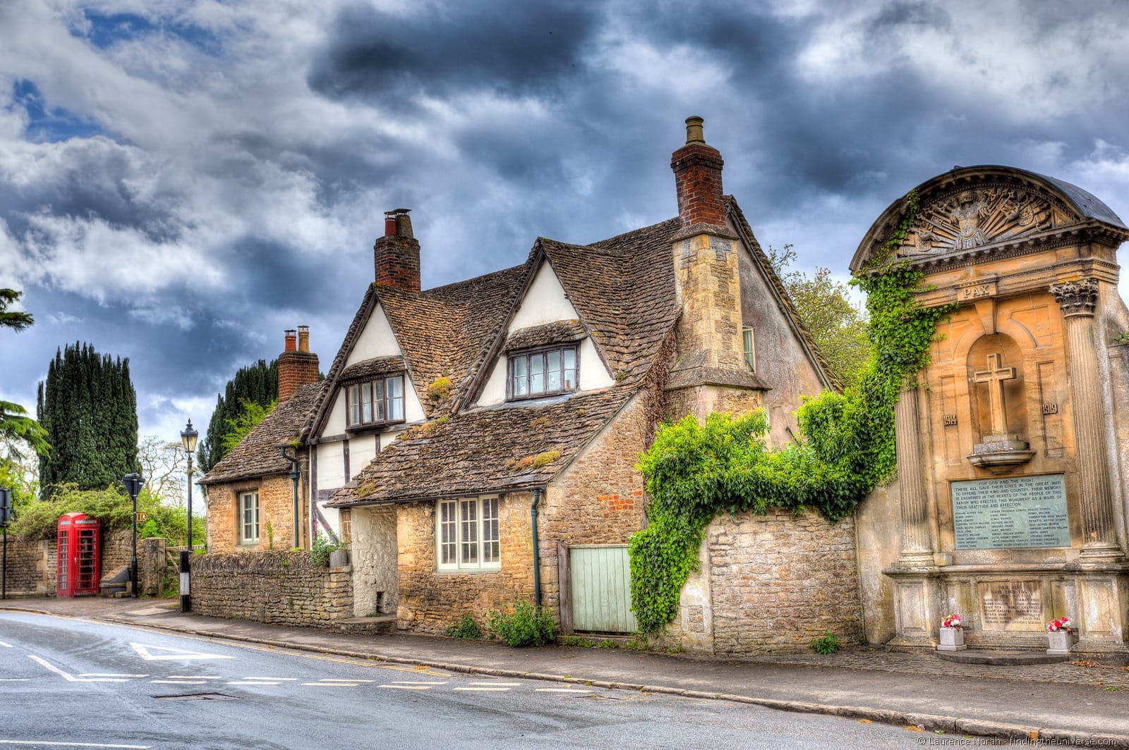 [Lacock%2520war%2520memorial%2520Cotswolds%2520UK_by_Laurence%2520Norah%255B3%255D.jpg]