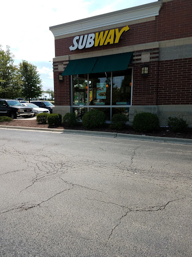 Restaurant «SUBWAY®Restaurants», reviews and photos, 1920 87th St, Woodridge, IL 60517, USA