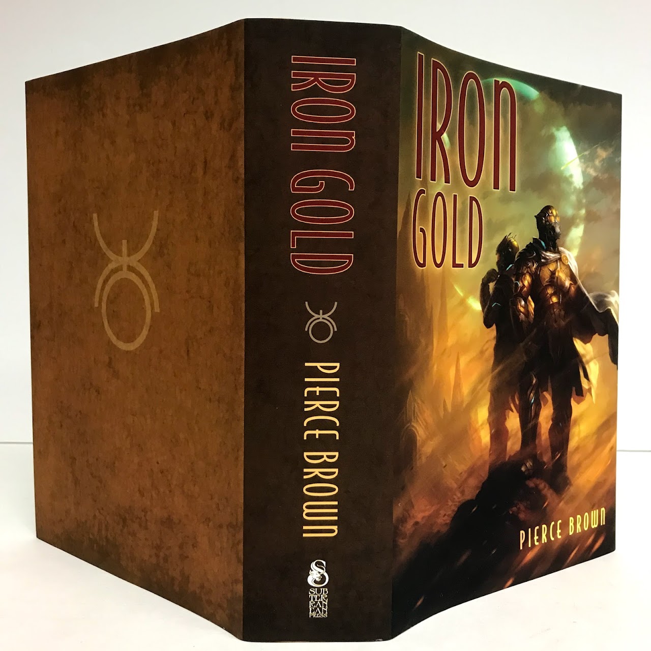 Pierce Brown: Iron Gold Signed Limited Edition Book