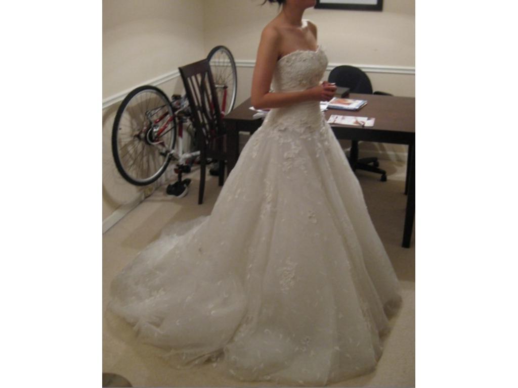 4   Used Wedding Dresses