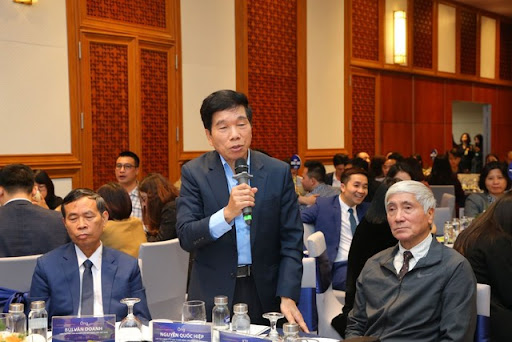 Nhiều doanh nghiệp bất động sản sức khỏe yếu nhưng lại <a href=