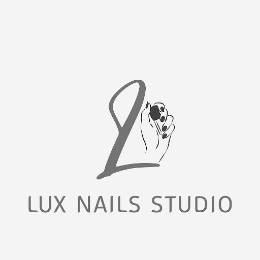 Lux Nail Studio logo