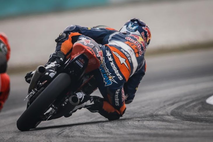 moto3-gara-2015sepang-gpone.jpg