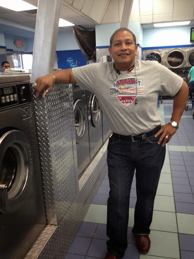 Laundromat «Laundry Warehouse Elizabeth – Elmora Ave», reviews and photos, 205-219 Elmora Ave, Elizabeth, NJ 07202, USA