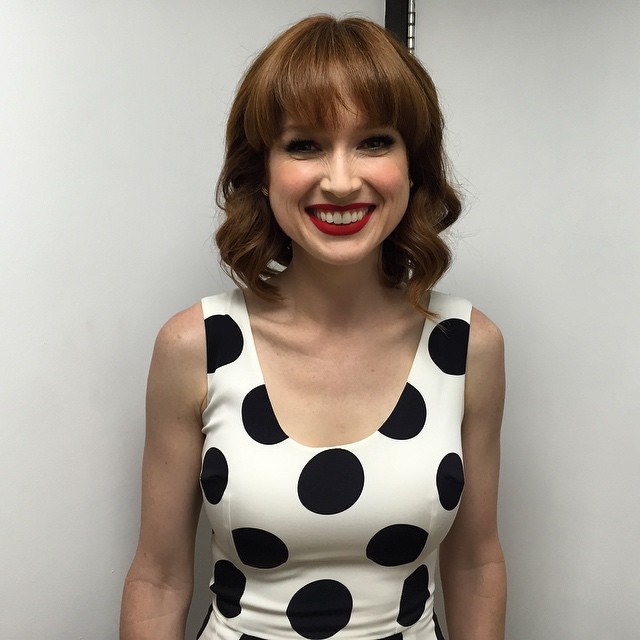 X-Boy Foundation -💏: Ellie Kemper Profile Pics Dp Images